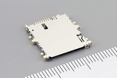 线路板嵌入型microSIM卡连接器“SCGH1B系列” 完成开发，正式投入量产 照片